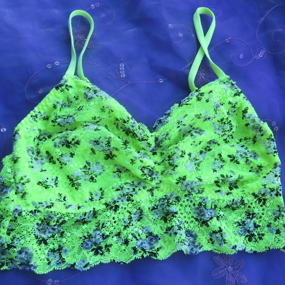 PINK Victoria's Secret lace bralette ruched middle in lime green size XS.